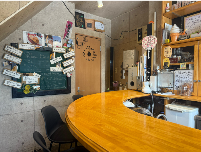 いも屋Cafe楽_内観1