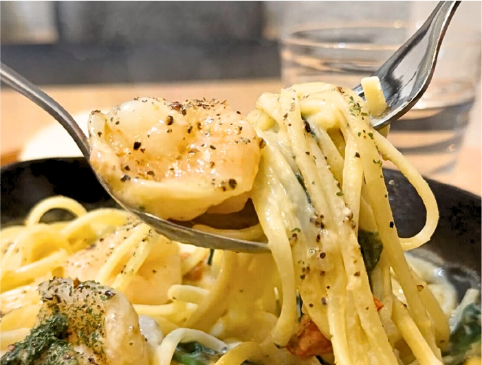 スキレット鉄鍋パスタ「エビのクリームソース」