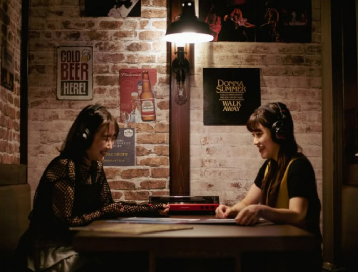 Helloreco レコード席